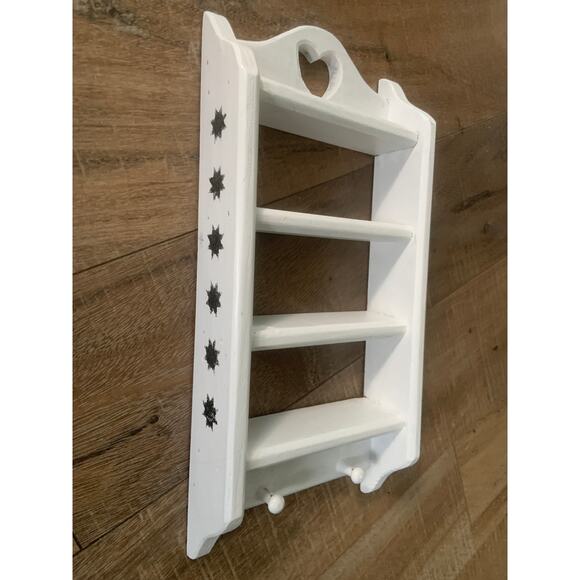 Small Vintage Heart Cutout Wooden Shelves w/ Pegs Country Cottagecore Farmhouse - Picture 2 of 4